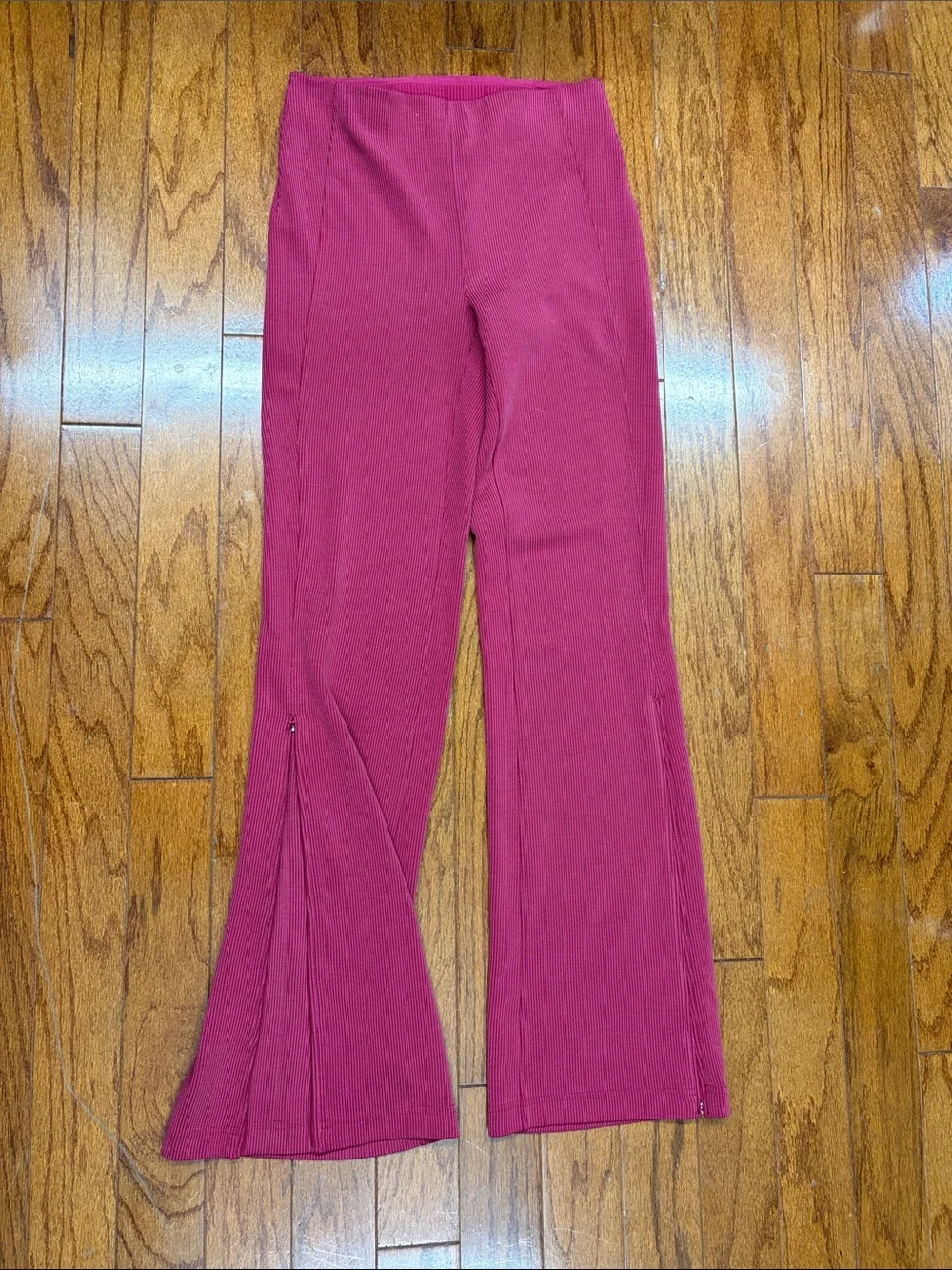 333. Lululemon Brushed Softstreme Ribbed Zip Flared Pant 32.5